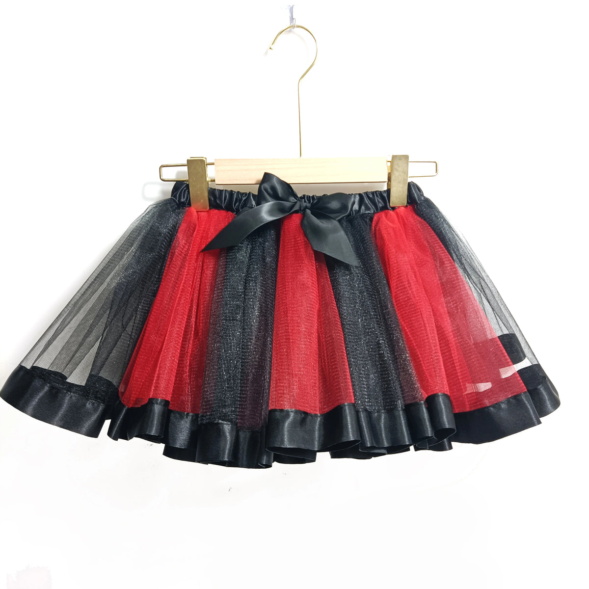 Girls' Halloween Witch Skirt Set Boasts a Breathable Ultra Soft Lining Ideal for Children's Parties